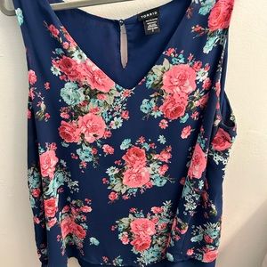 Torrid Floral sleeveless blouse
